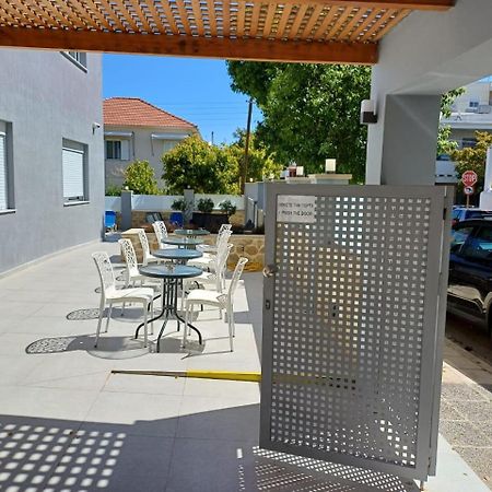 Deluxe City Hotel Chrissi Akti Chania Exterior foto