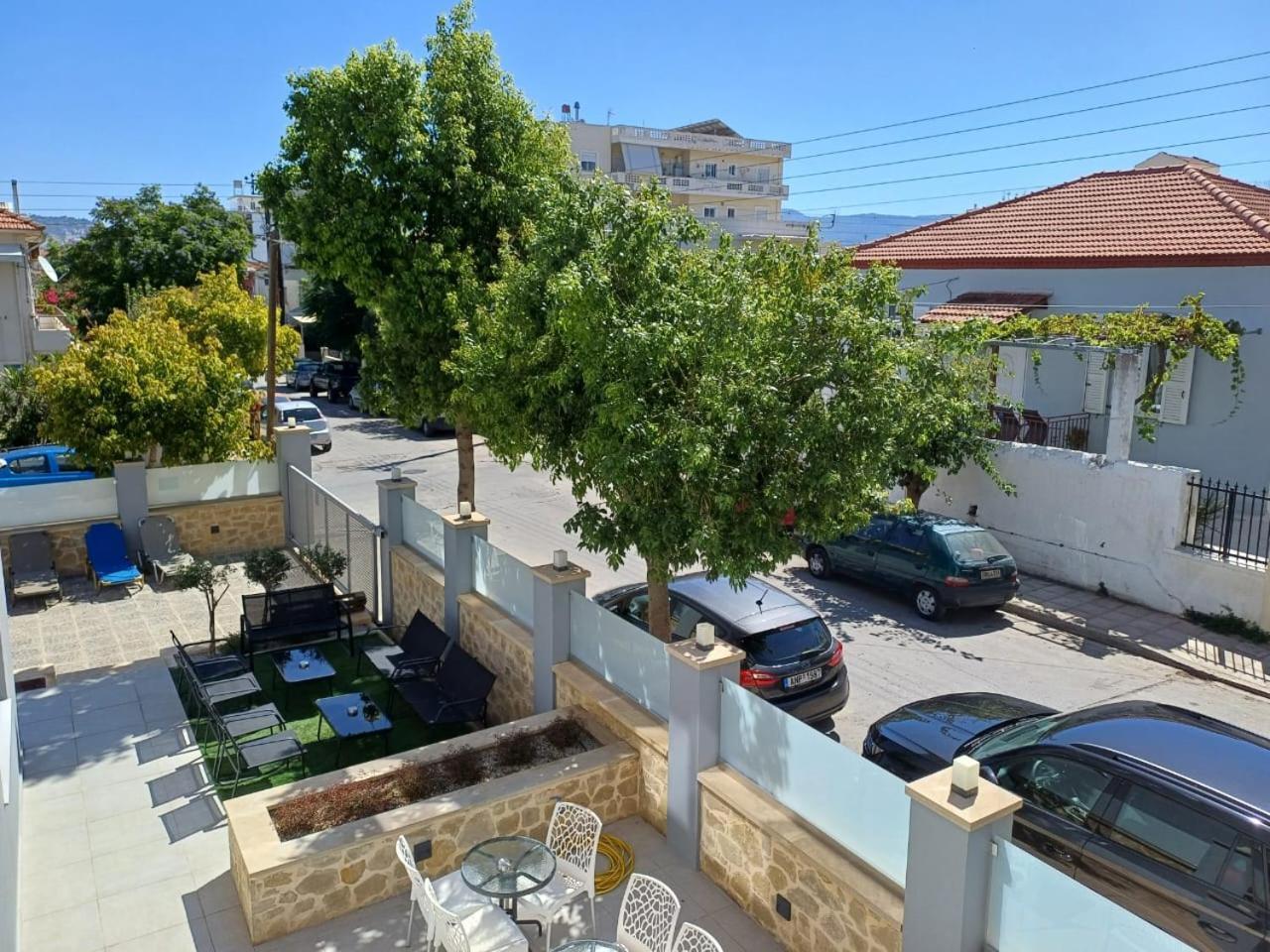 Deluxe City Hotel Chrissi Akti Chania Exterior foto
